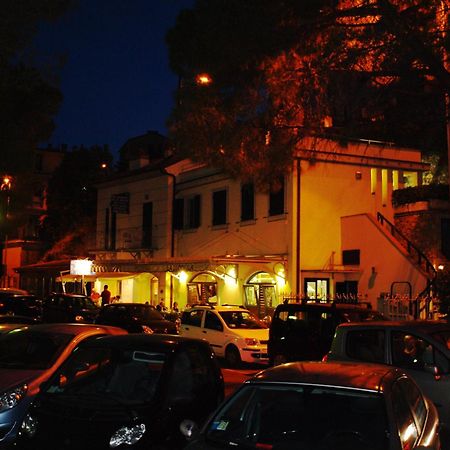 Locanda La Lucciola ปอร์โตเวเนเร ภายนอก รูปภาพ