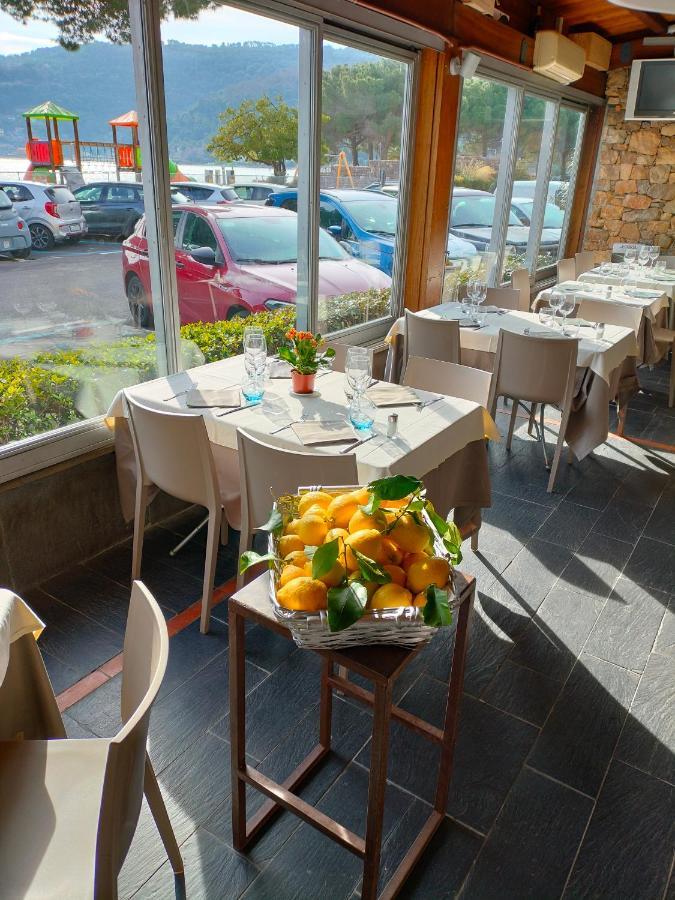 Locanda La Lucciola ปอร์โตเวเนเร ภายนอก รูปภาพ